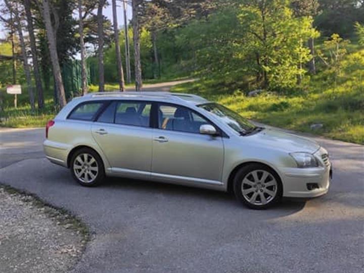 Toyota Avensis karavan 2.2 d4d