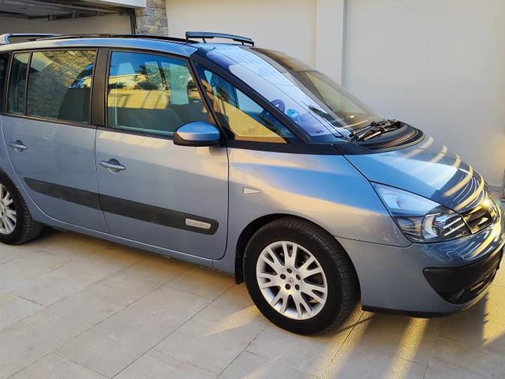 Renault Espace 2.2 dci