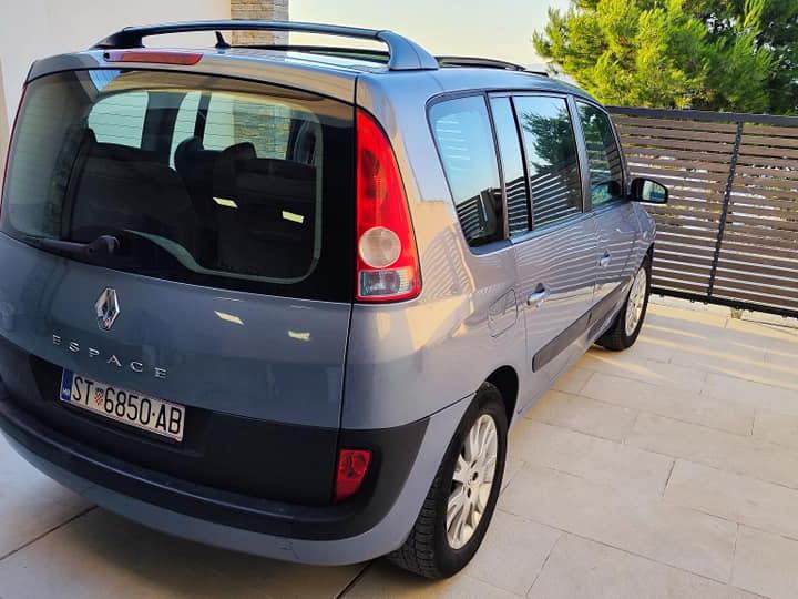 Renault Espace 2.2 dci