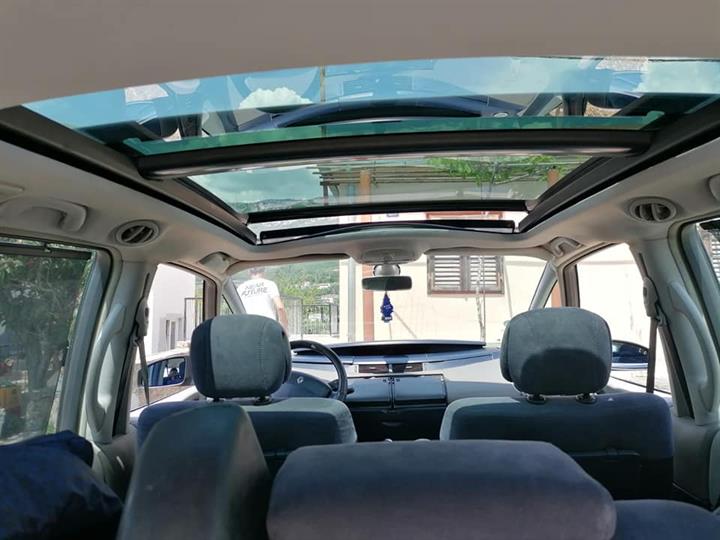 Renault Espace 2.2 dci