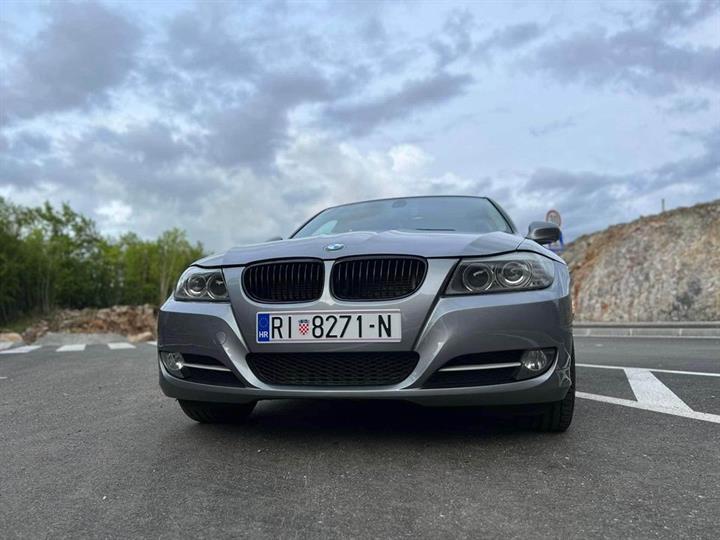 BMW E90 lci