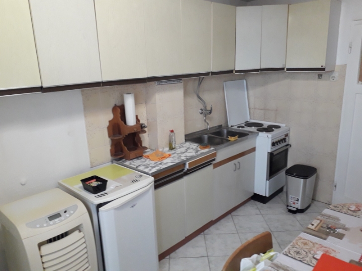Dvosoban bez agencija - Krnjevo