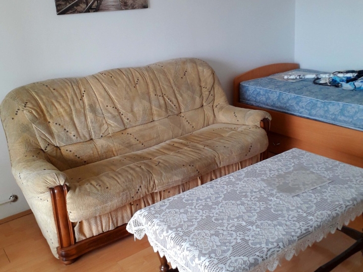 Dvosoban stan, bez agencija - Krnjevo