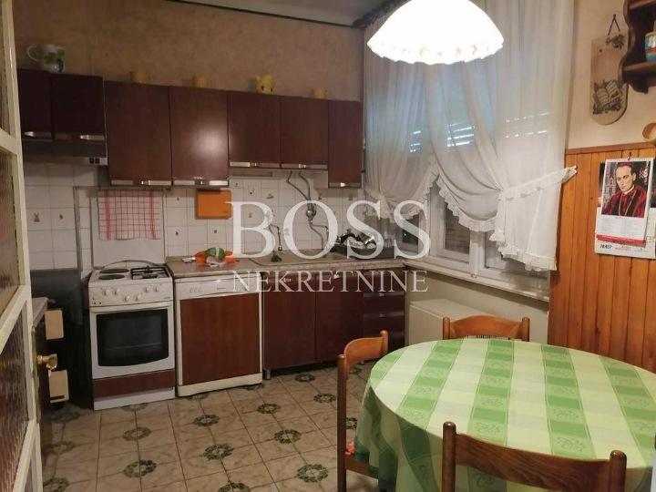 Kozala, dvojna kuća 140m2+garaža, 285.000€