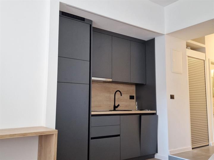 Centar, 45 m2, 1S+DB, sve novo