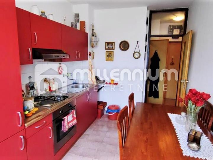 Rijeka, Gornja Vežica, 31.70m2, stan s pogledom na more