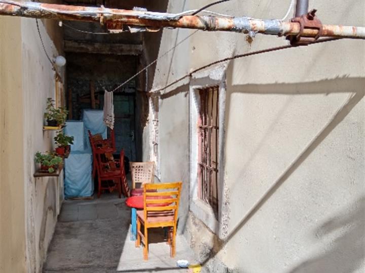 2S kl. stan iznajmljujem studentima