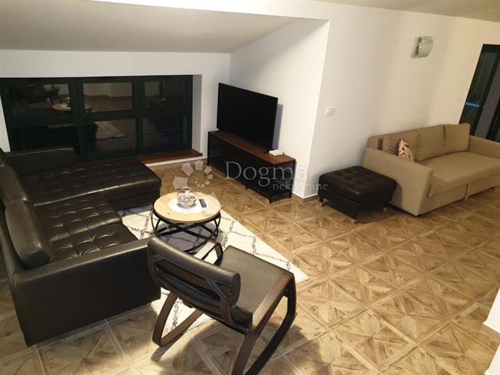 Drenova, kuća 365m2