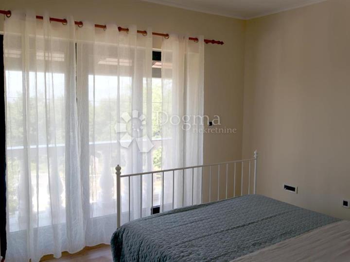 Drenova, kuća 365m2