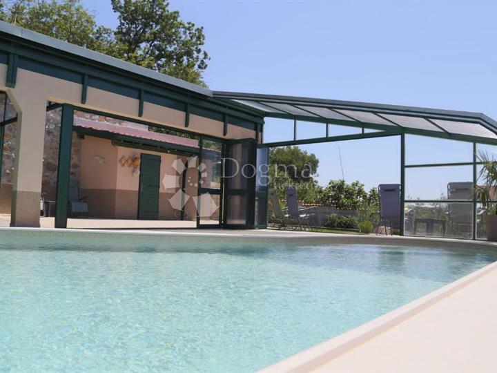 Drenova, kuća 365m2