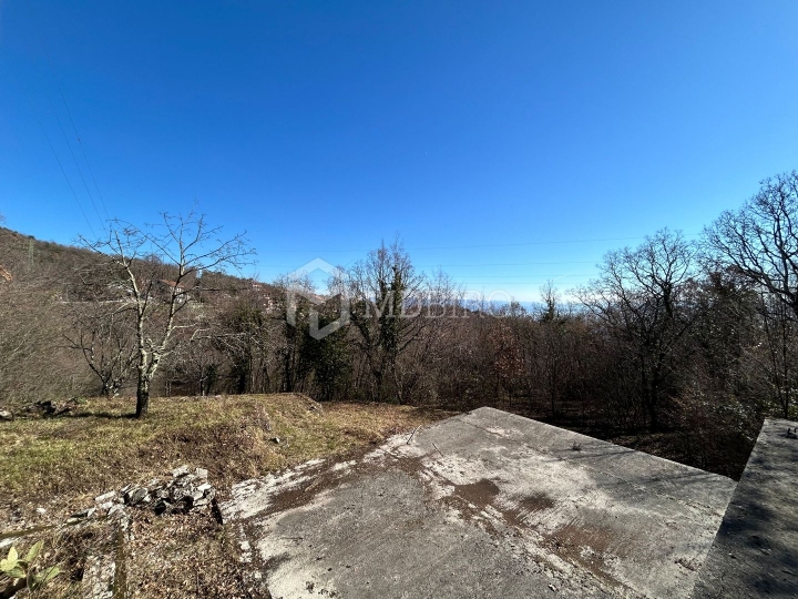 Veprinac, započeta gradnja, plaćene komunalije, pogled na more