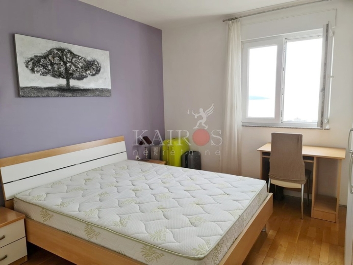 Hosti, 1S+DB, 550 €, male režije