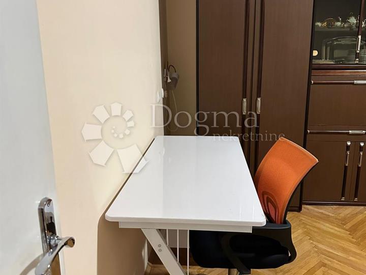 D. Vežica, dugoročan najam