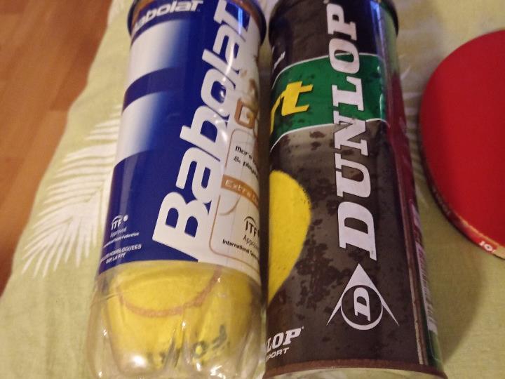 Reket za tenis Donnay s lopticama