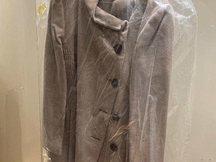 Ženski kaput od vune i angore