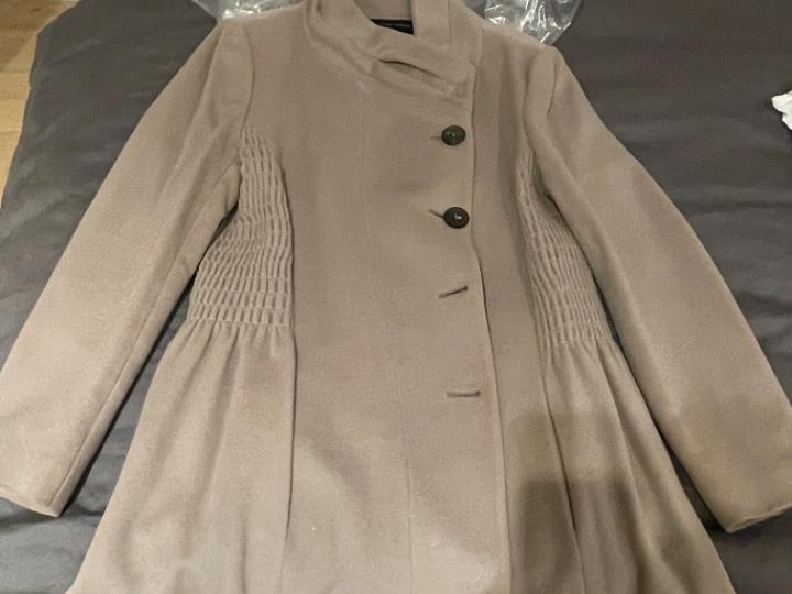 Ženski kaput od vune i angore