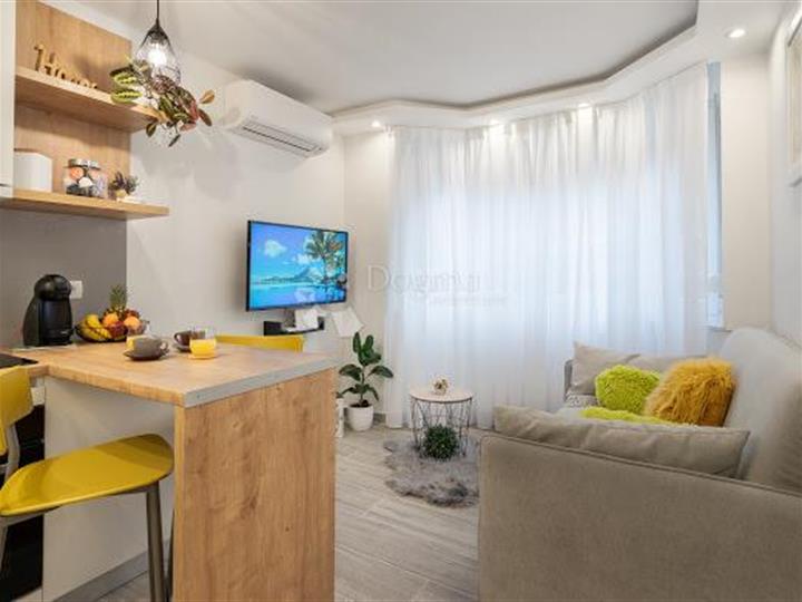 Rijeka, stan 1S+DB, novija zgrada