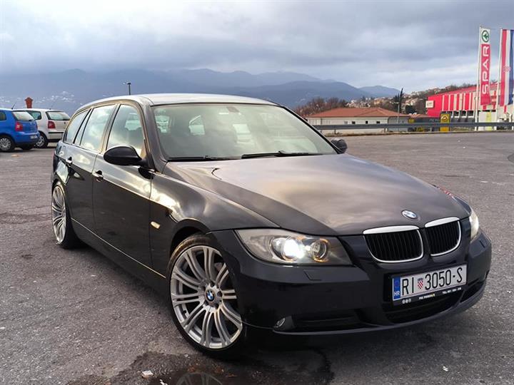 BMW E91 320D