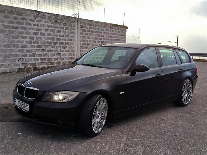 BMW E91 320D