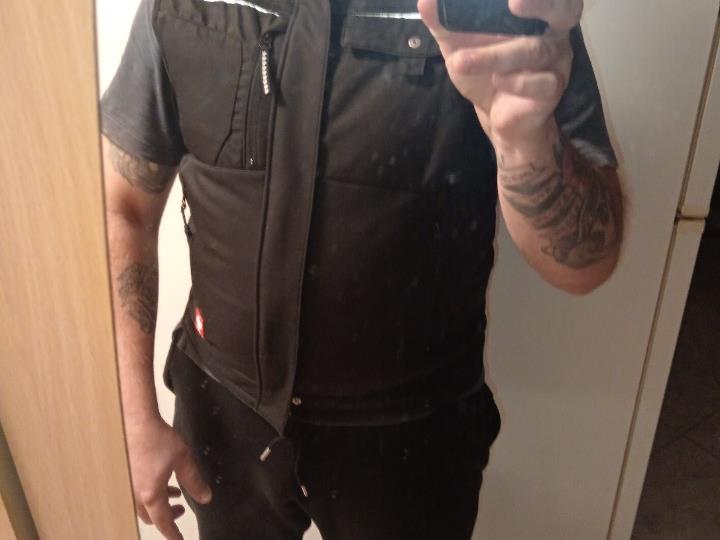 Engelbert Strauss, crni prsluk