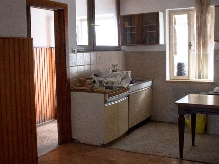 Prizemlje kuće u Marčeljevoj Dragi