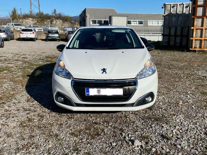 Peugeot 208 1.6 blue HDi 75
