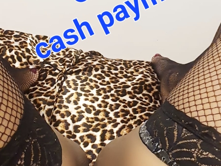 Sex ...Čekam te u svom apartmanu