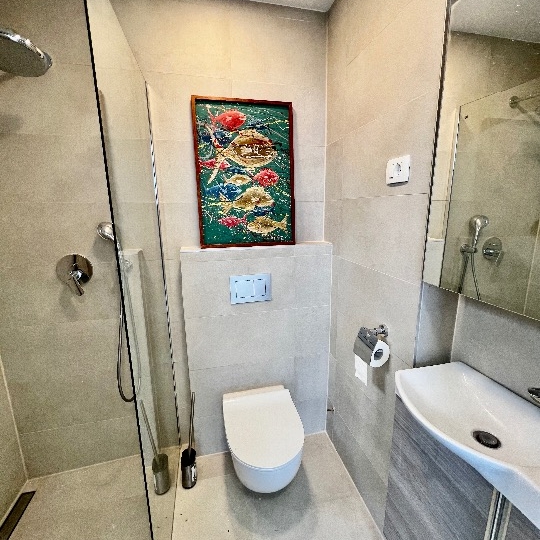 Rijeka-moderna garsonijera sa vrtom