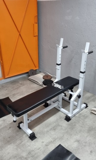 Bench klupa i utezi