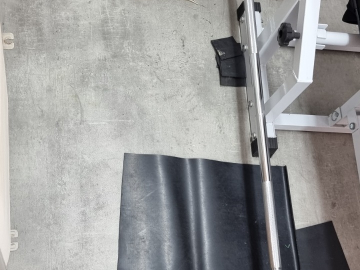 Bench klupa i utezi