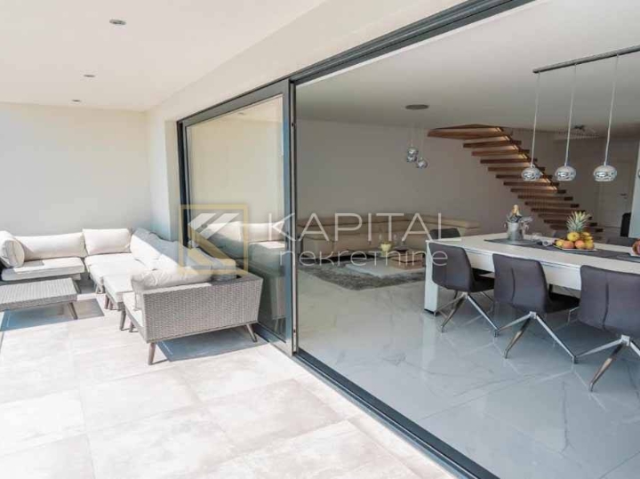 Opatija, villa s bazenom