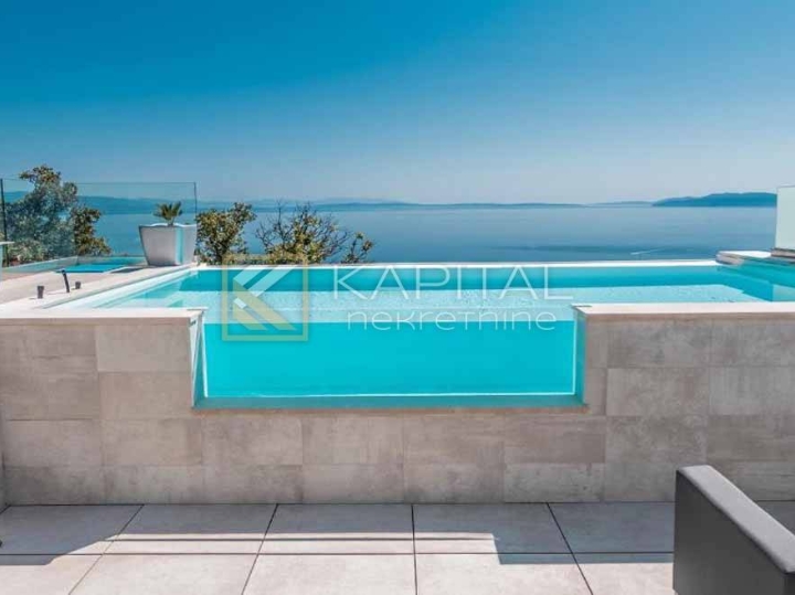 Opatija, villa s bazenom