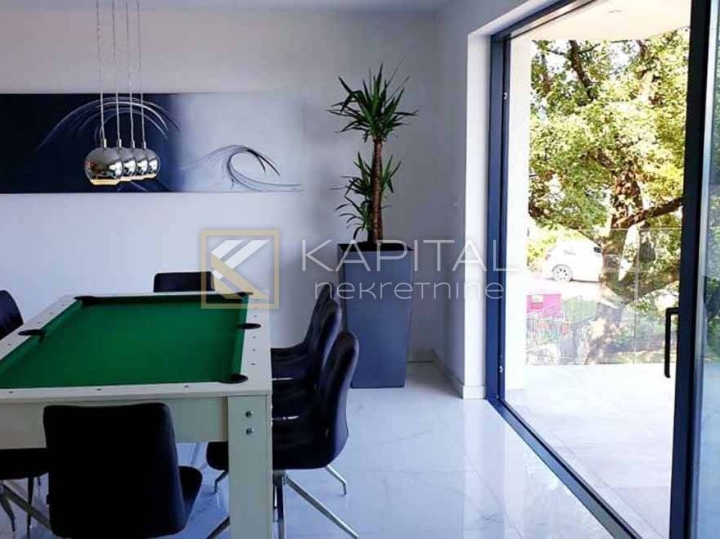 Opatija, villa s bazenom