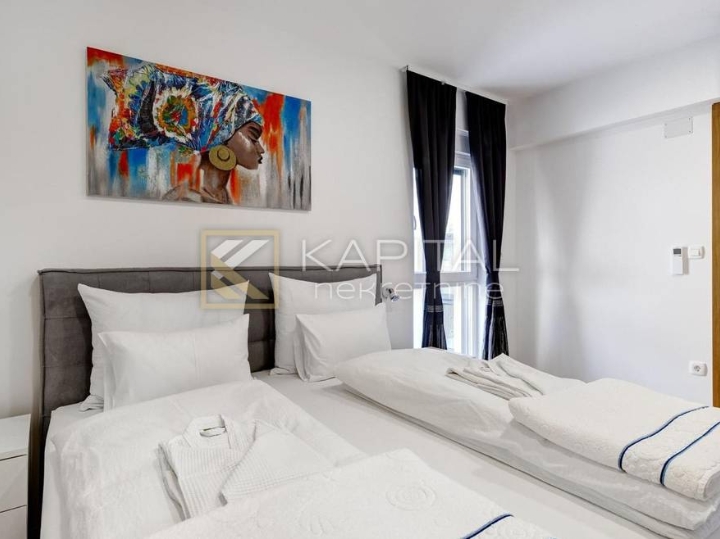 Crikvenica, stan s bazenom