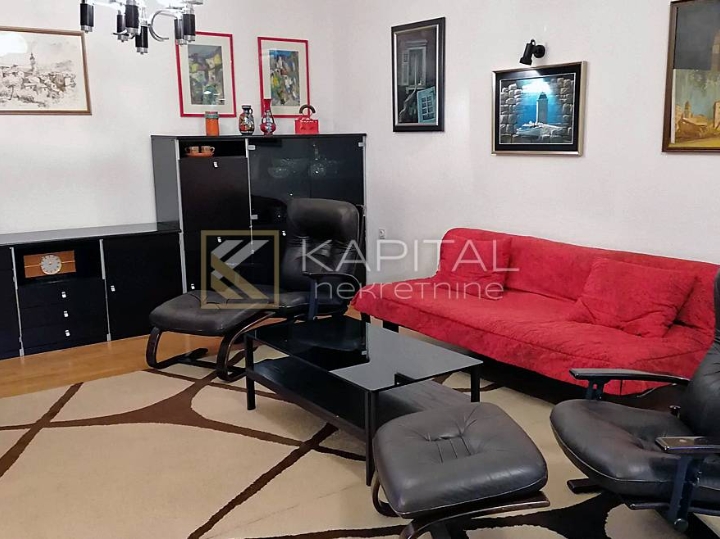 Kastav, samostojeća kuća s velikom okućnicom