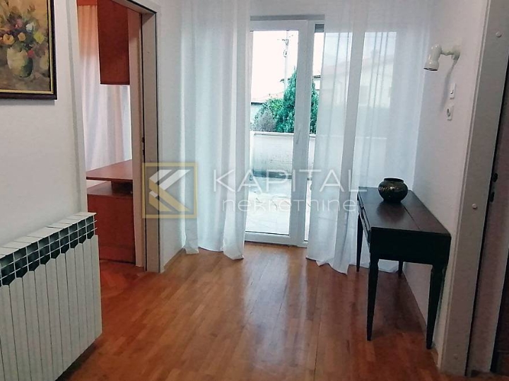 Kastav, samostojeća kuća s velikom okućnicom