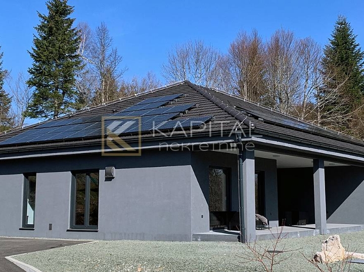 Gorski kotar, Lokve - niskoenergetska moderna kuća