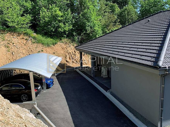 Gorski kotar, Lokve - niskoenergetska moderna kuća