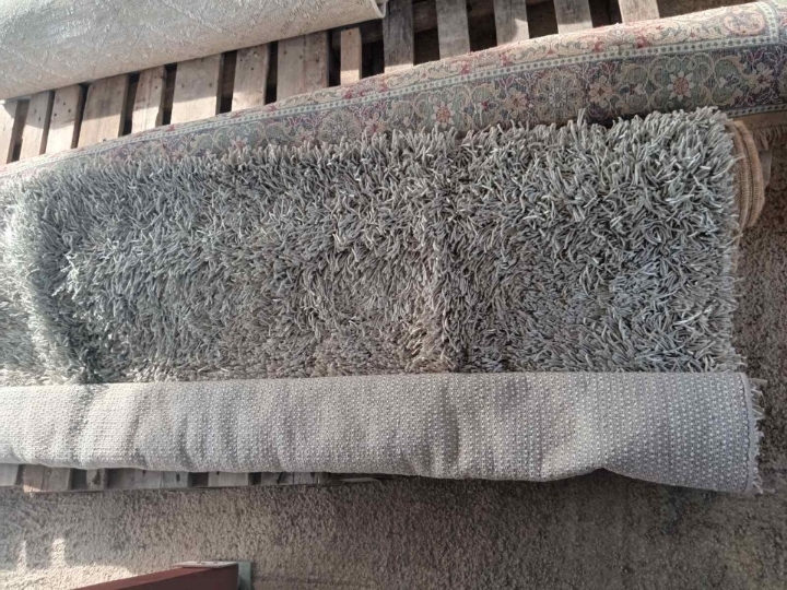 Tepisi, 7 kom. razne vel. poklanjam