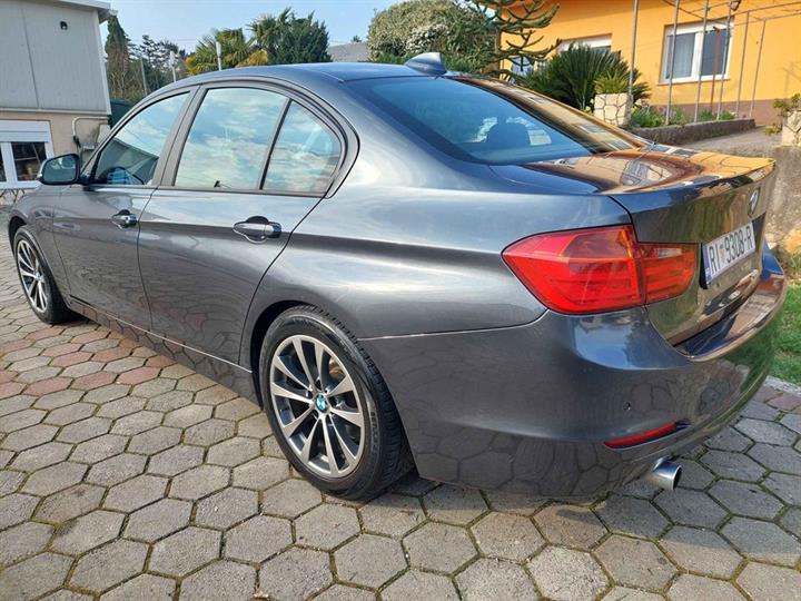 BMW F30