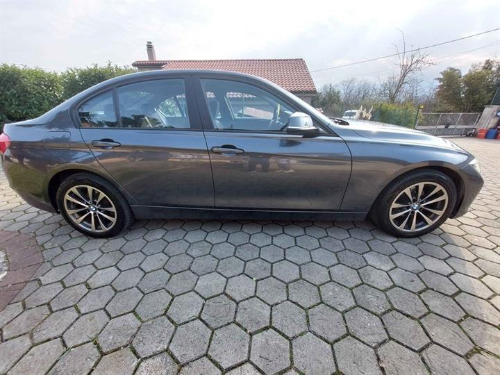 BMW F30