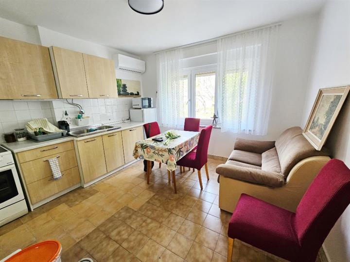 Turnić, 37 m2, 1S, balkon