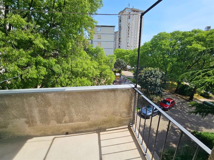 Turnić, 37 m2, 1S, balkon