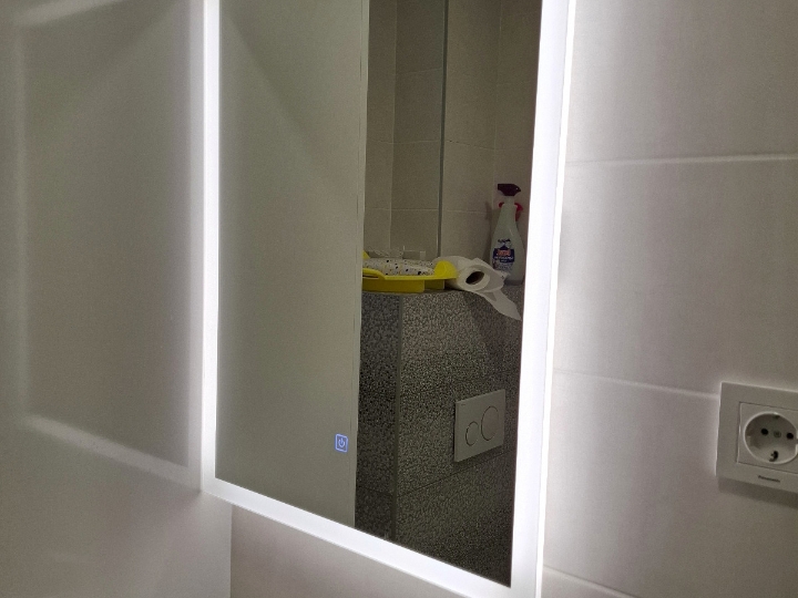 Kupaonsko ogledalo s Led rasvjetom,