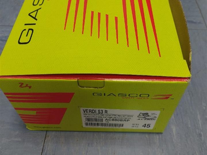 Nove radne cipele s kapicom br. 45