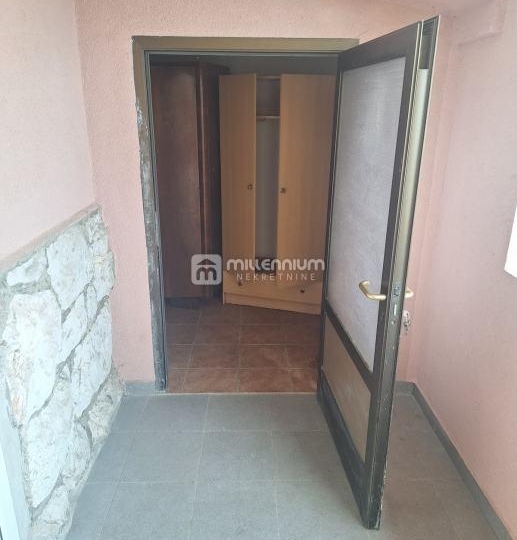 Rijeka, Bulevard, 33.72m2, 2S stan s pogledom na more