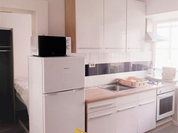 Centar, 25 m2, balkon, 350€