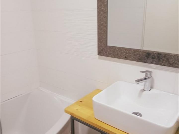 Centar, 25 m2, balkon, 350€