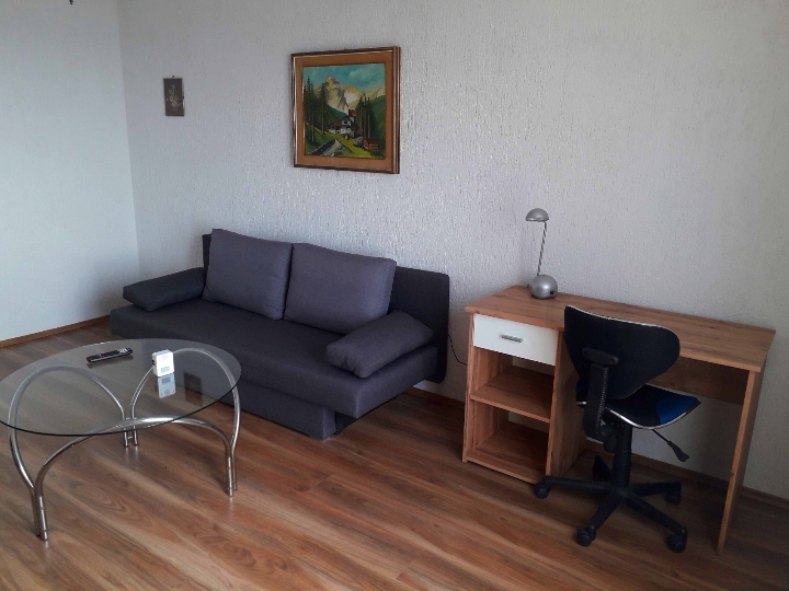 Turnić - 2S klas. stan bez agencija