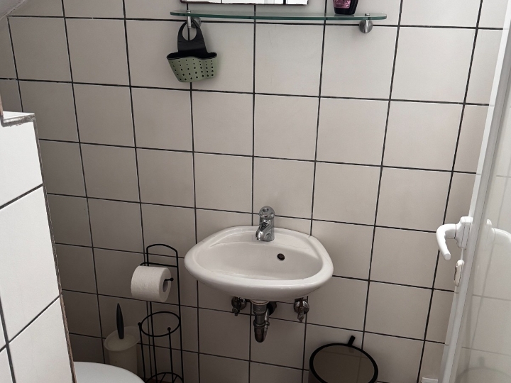 Iznajmljujem studentu/studentici, Pehlin, Turkovo